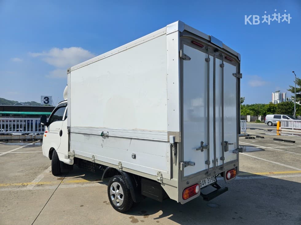 Hyundai Porter 2Extra Long Super Cab Wing Body Manual PLUS - 7