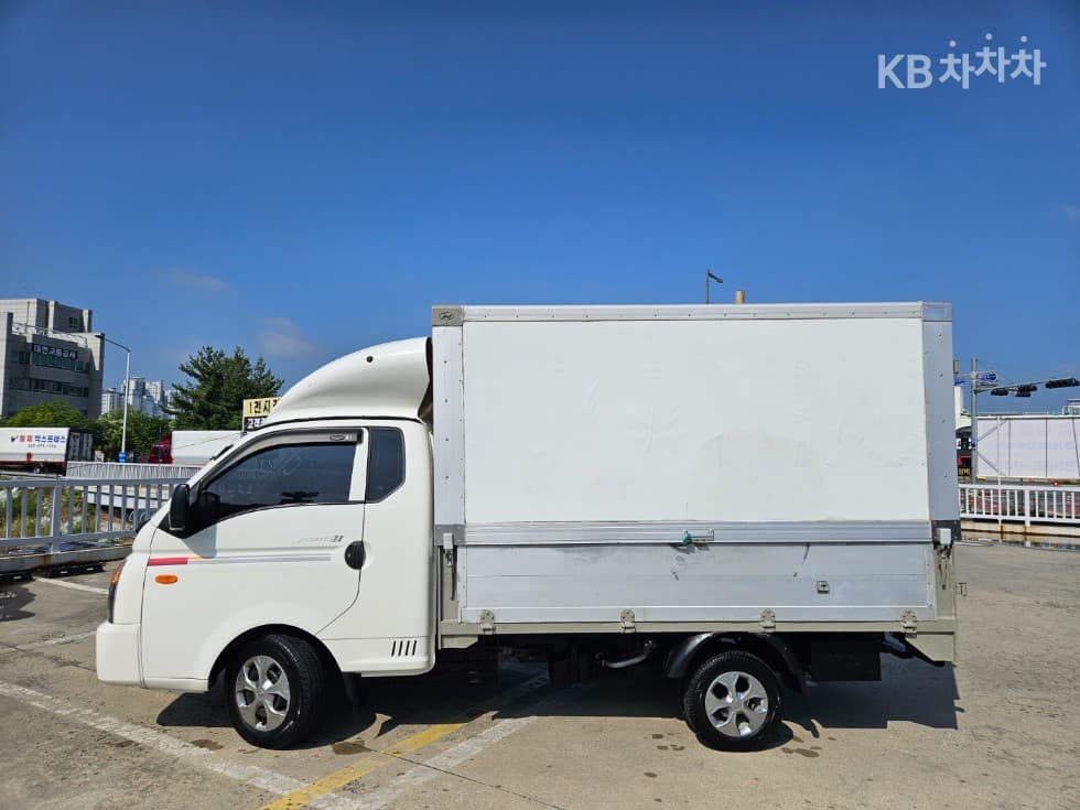 Hyundai Porter 2Extra Long Super Cab Wing Body Manual PLUS - 5
