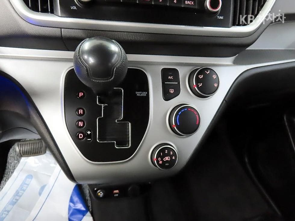 Kia The New (facelift) Ray (van) Van1.0 Gasoline Van 2-seater Standard - 10