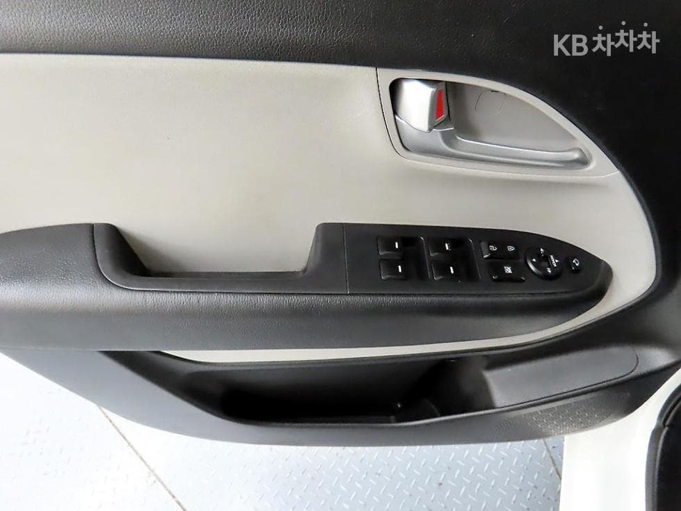 Kia The New (facelift) Ray (van) Van1.0 Gasoline Van 2-seater Standard - 11