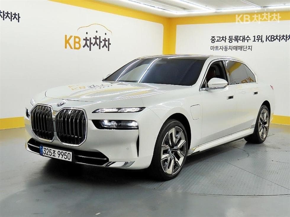 BMW 7시리즈(G70) 750e xDrive M Sport Executive - Image 1