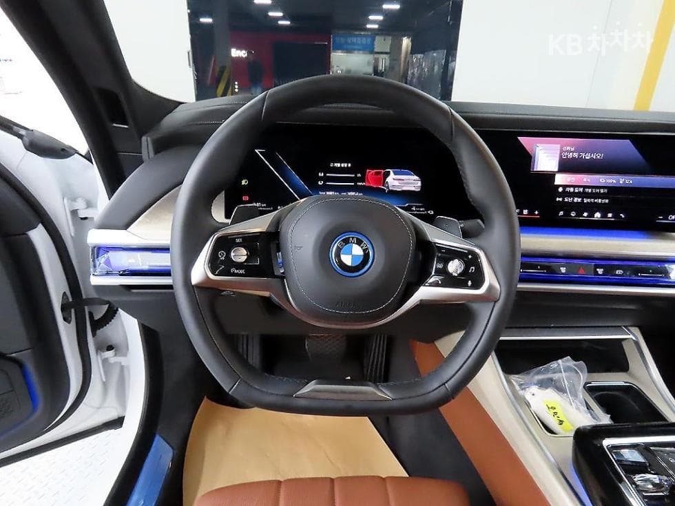 BMW 7시리즈(G70)750e xDrive M Sport Executive - 9