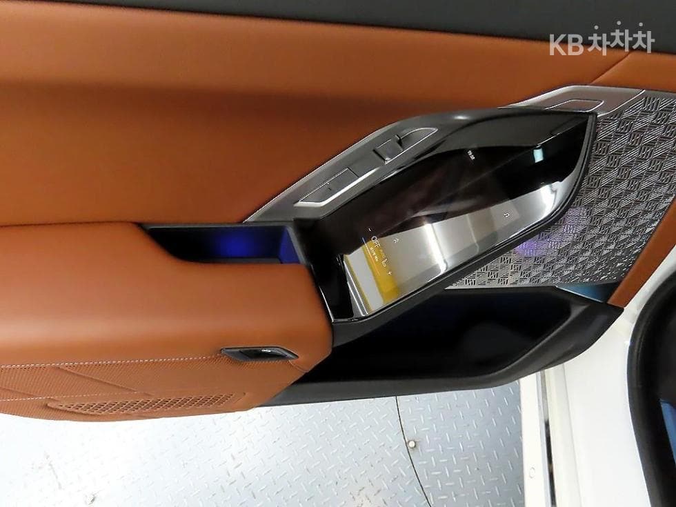 BMW 7시리즈(G70)750e xDrive M Sport Executive - 12