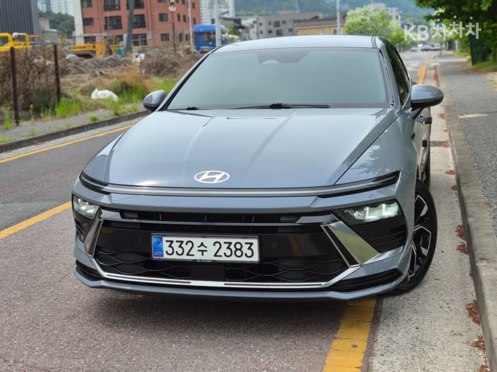 Hyundai Sonata The Edge (Sonata facelift)(DN8)1.6 Turbo Premium - 3