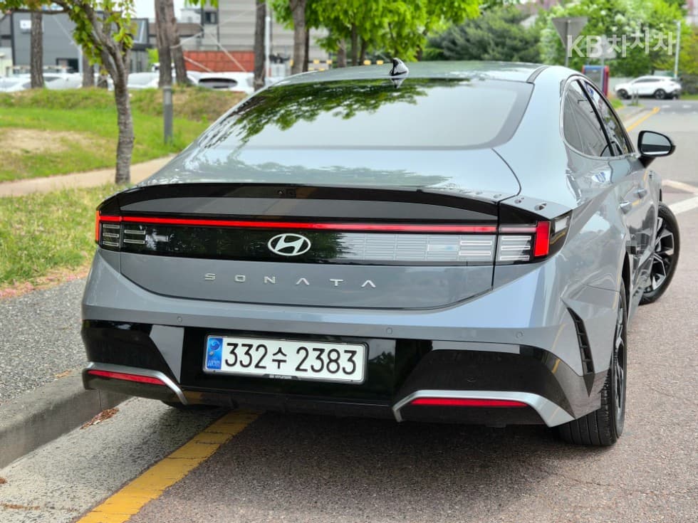 Hyundai Sonata The Edge (Sonata facelift)(DN8)1.6 Turbo Premium - 4