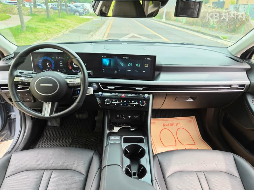 Hyundai Sonata The Edge (Sonata facelift)(DN8)1.6 Turbo Premium - 12
