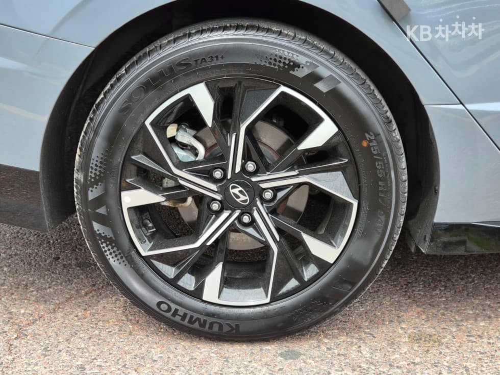 Hyundai Sonata The Edge (Sonata facelift)(DN8)1.6 Turbo Premium - 25
