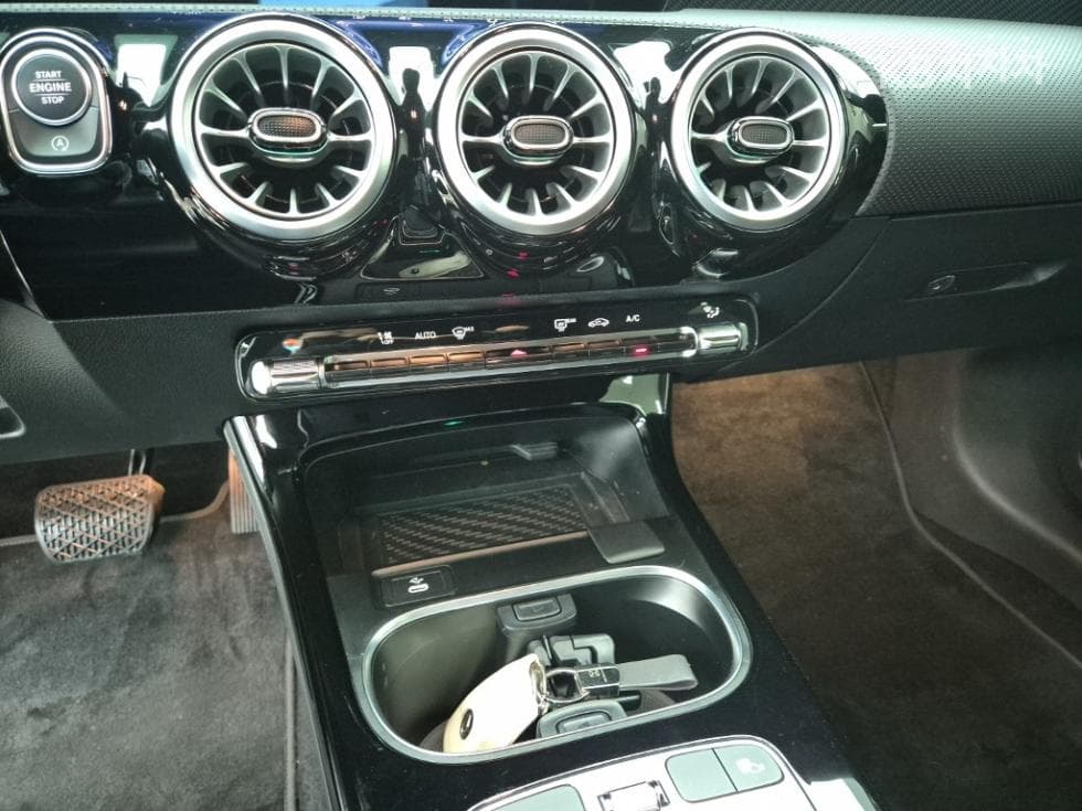 Mercedes-Benz A클래스(W177)A220 Sedan - - 10