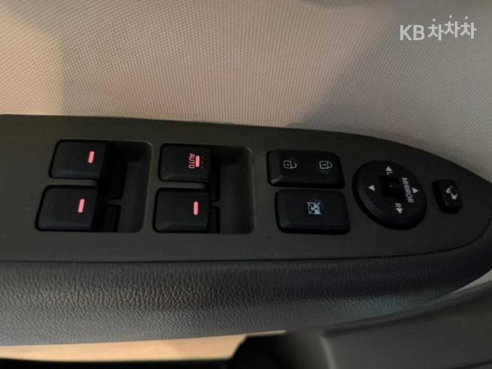 Kia Ray (van)1.0 Gasoline Luxury - 16