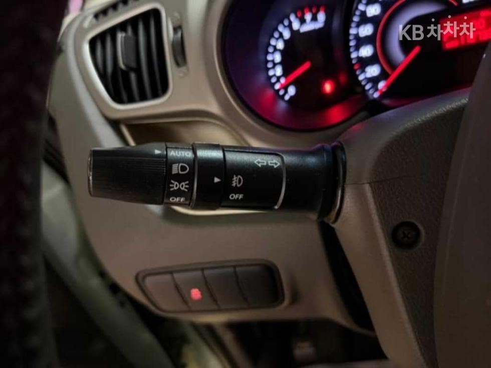 Kia Ray (van)1.0 Gasoline Luxury - 17