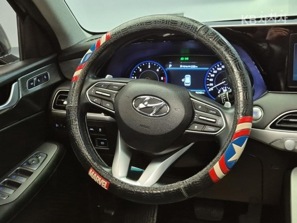 Hyundai Palisade2.2 Diesel 7-seater (Limousine) Prestige - 9