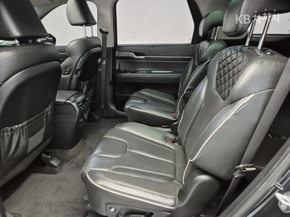 Hyundai Palisade2.2 Diesel 7-seater (Limousine) Prestige - 12