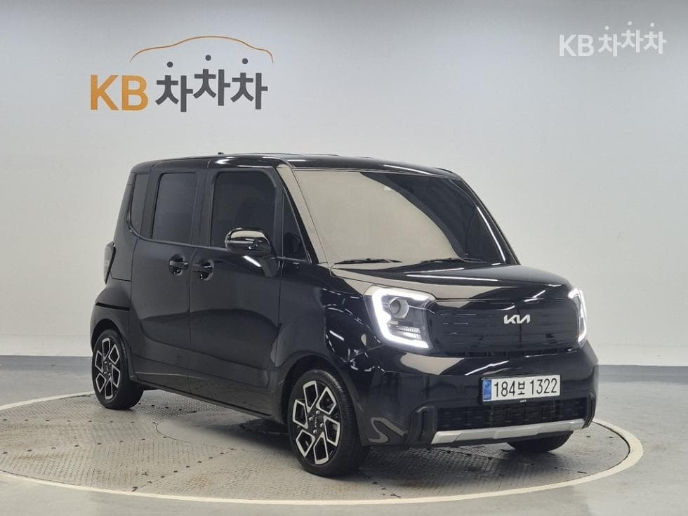 Kia The New (facelift) Kia Ray (van)1.0 Gasoline Signature - 4