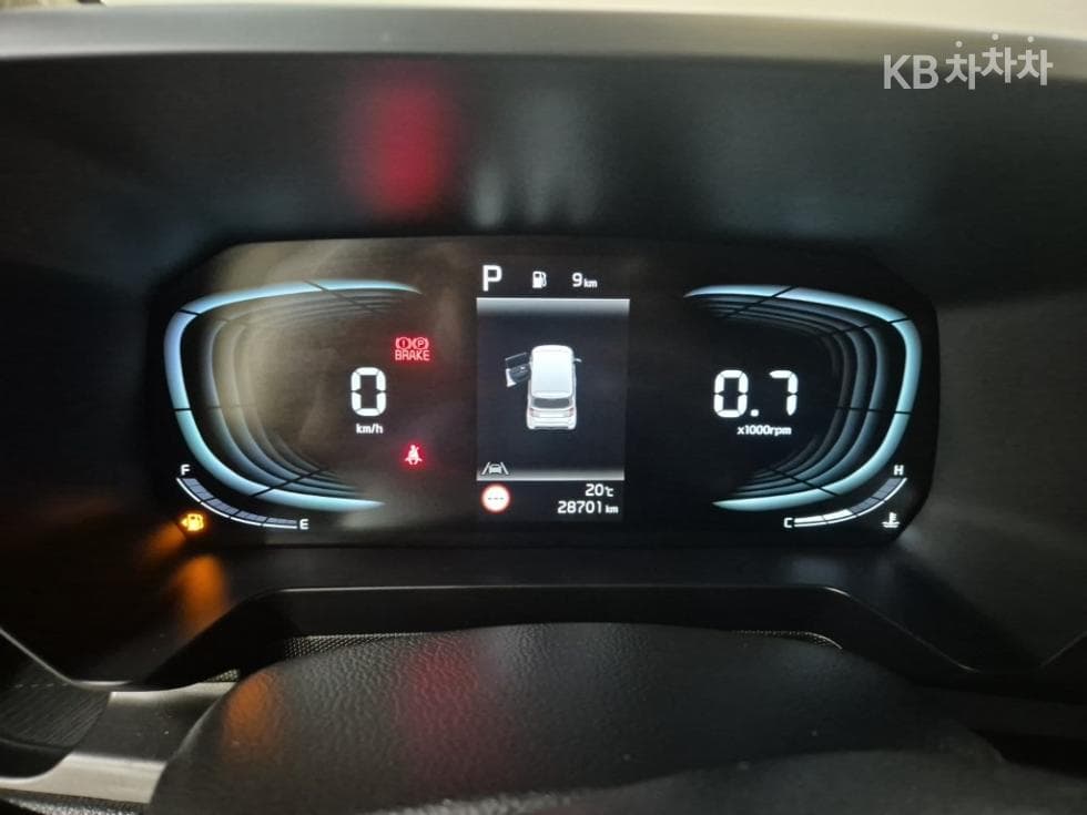 Kia The New (facelift) Kia Ray (van)1.0 Gasoline Signature - 6