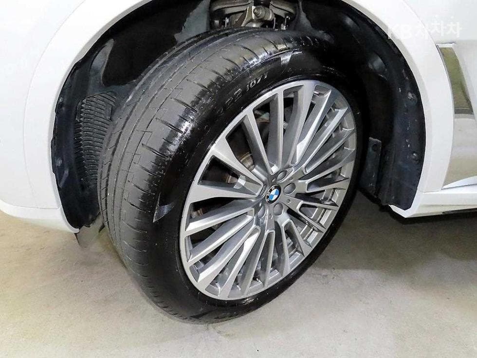 BMW X7(G07)xDrive 40i M Sport - 20
