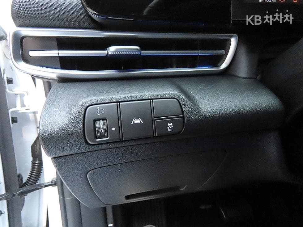 Hyundai All New Avante (Elantra)(CN7)1.6 Gasoline Modern - 12