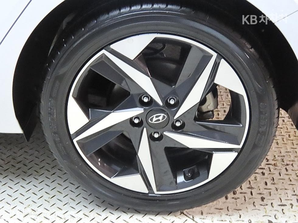 Hyundai All New Avante (Elantra)(CN7)1.6 Gasoline Modern - 20