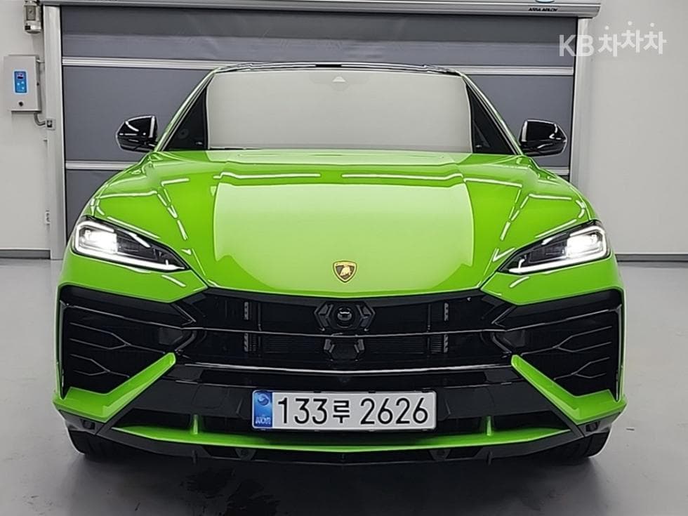 람보르기니 우르스 SE4.0 V8 - 2