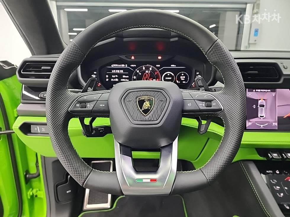 람보르기니 우르스 SE4.0 V8 - 9