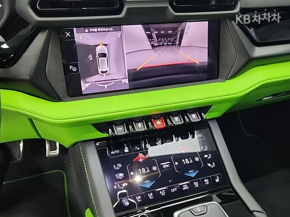 람보르기니 우르스 SE4.0 V8 - 10
