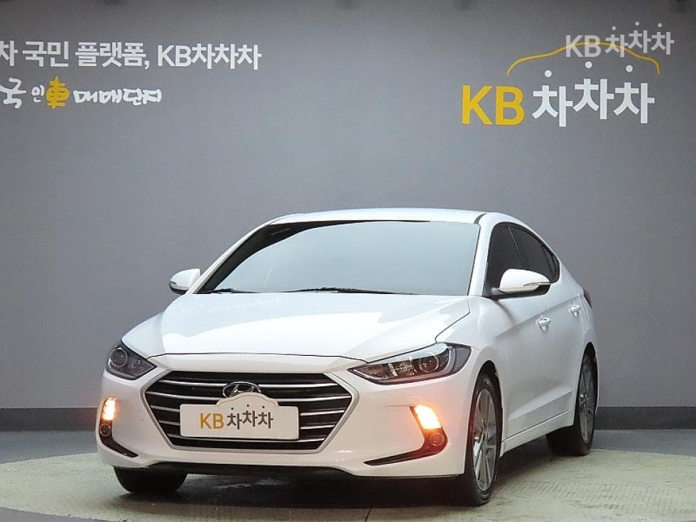 Hyundai Avante (Elantra)AD 1.6 GDi Value Plus - Image 1