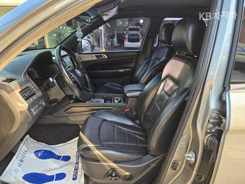 КейДжи Мобилити G4 Rexton2.2 2WD 유라시아 에디션 - 5