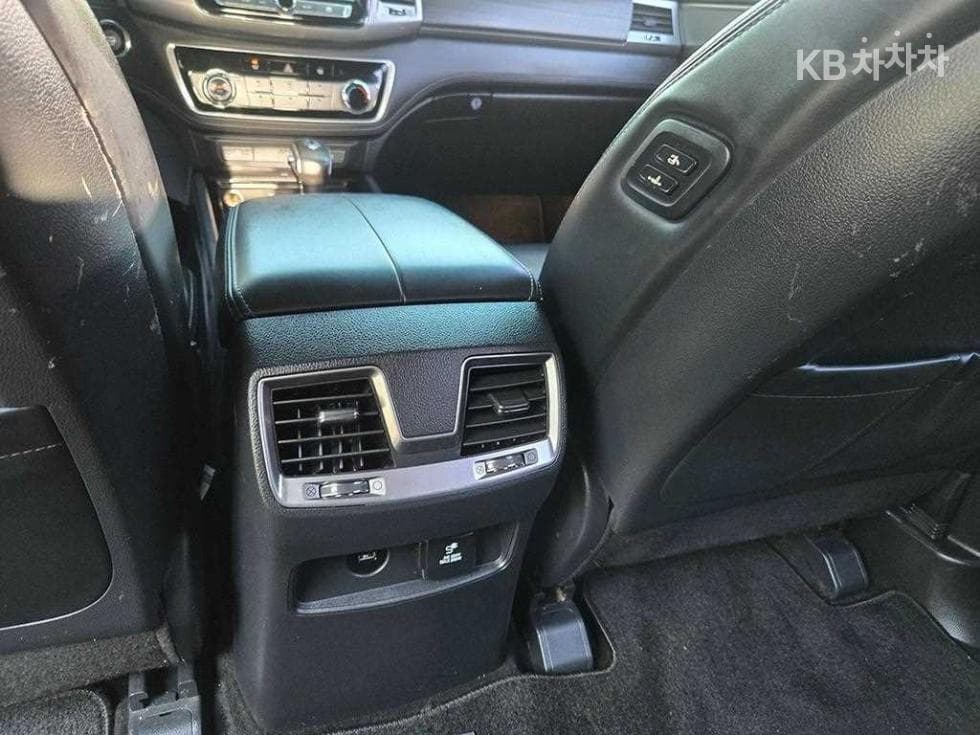 КейДжи Мобилити G4 Rexton2.2 2WD 유라시아 에디션 - 15