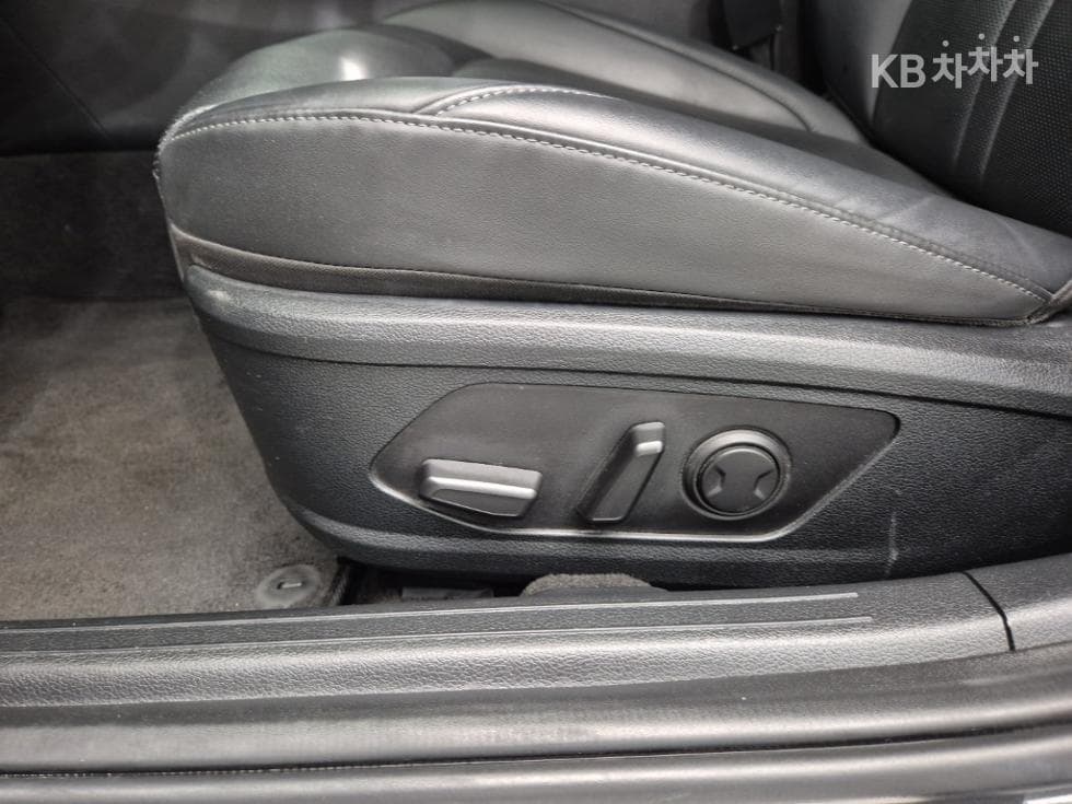 Hyundai Sonata (DN8)2.0 Premium Plus - 18