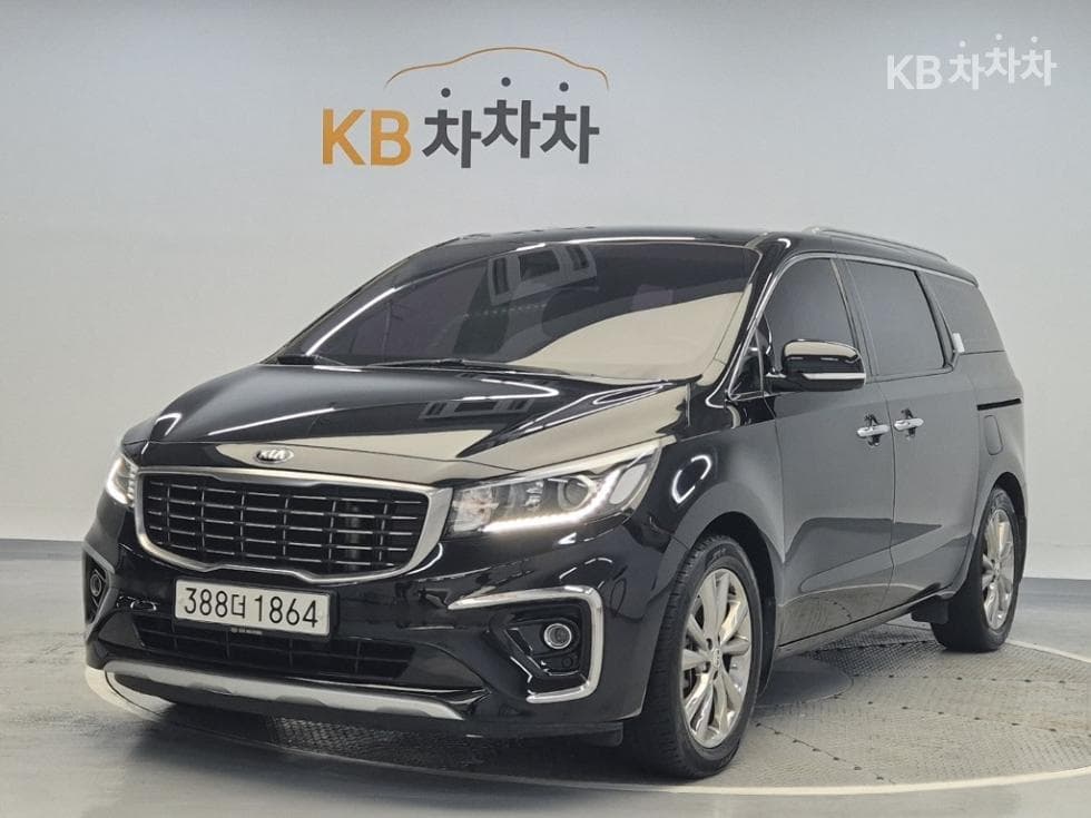 Kia The New (facelift) Carnival 9-seater 2.2 Diesel Prestige - Image 1