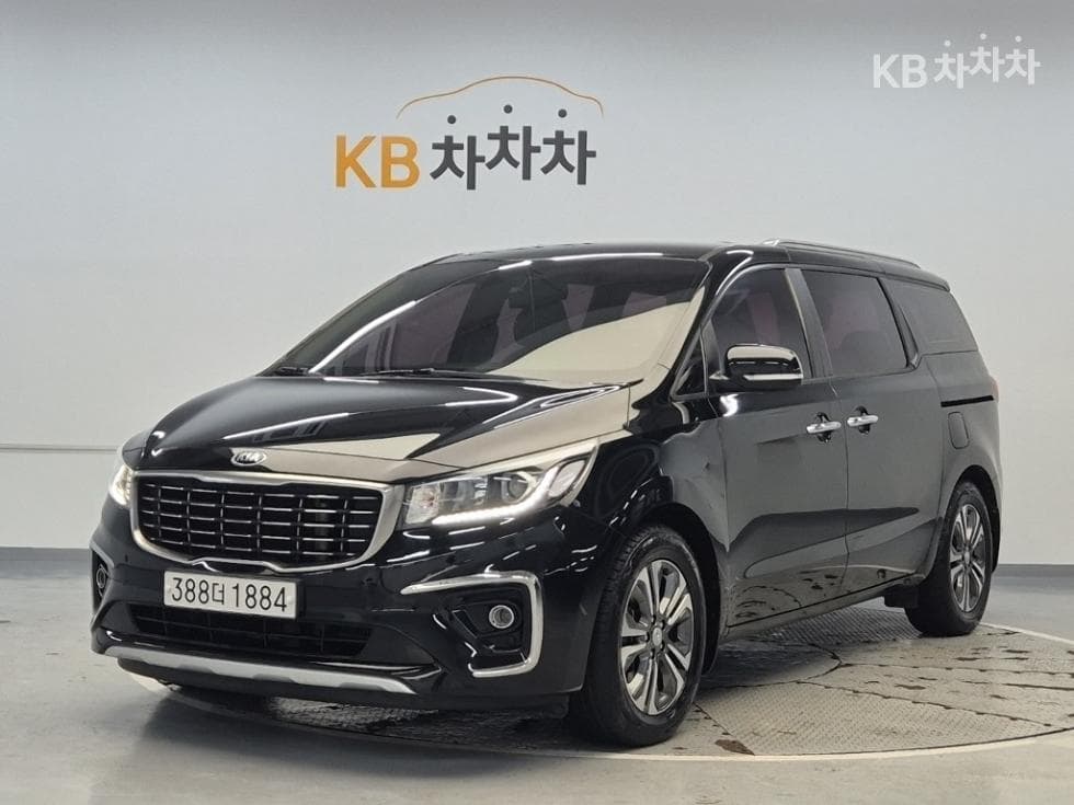 Kia The New (facelift) Carnival 9-seater 2.2 Diesel Luxury - Image 1