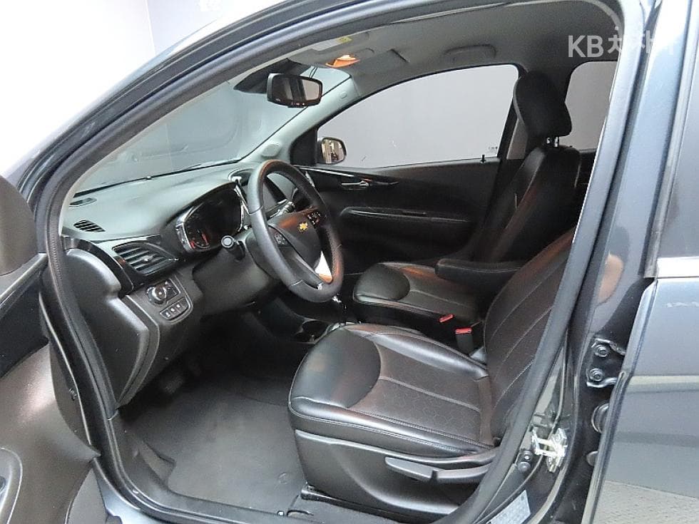 GM Korea The Next SparkLTZ - 10