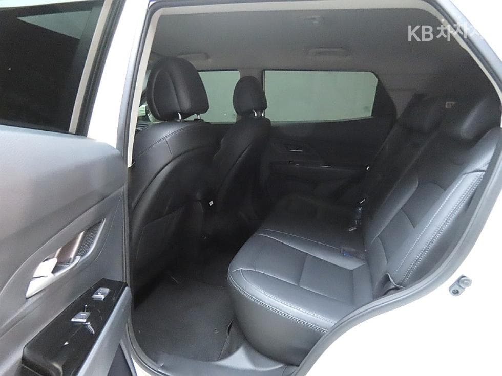 KG Mobility 뷰티플 코란도1.5 GDi Turbo 2WD C7 - 11
