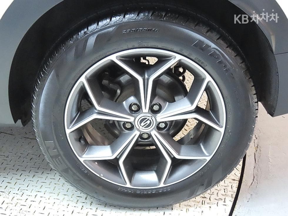 KG Mobility 뷰티플 코란도1.5 GDi Turbo 2WD C7 - 20