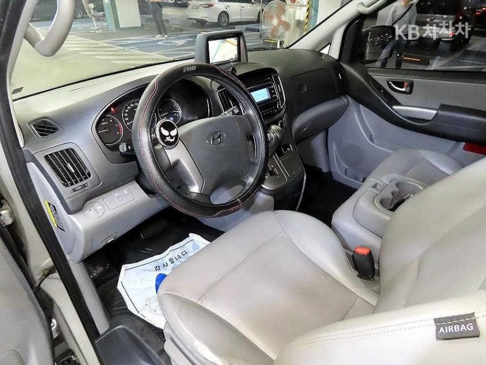 Hyundai The New (facelift) 그랜드 Star렉스Van 3Seater승 Smart - 9