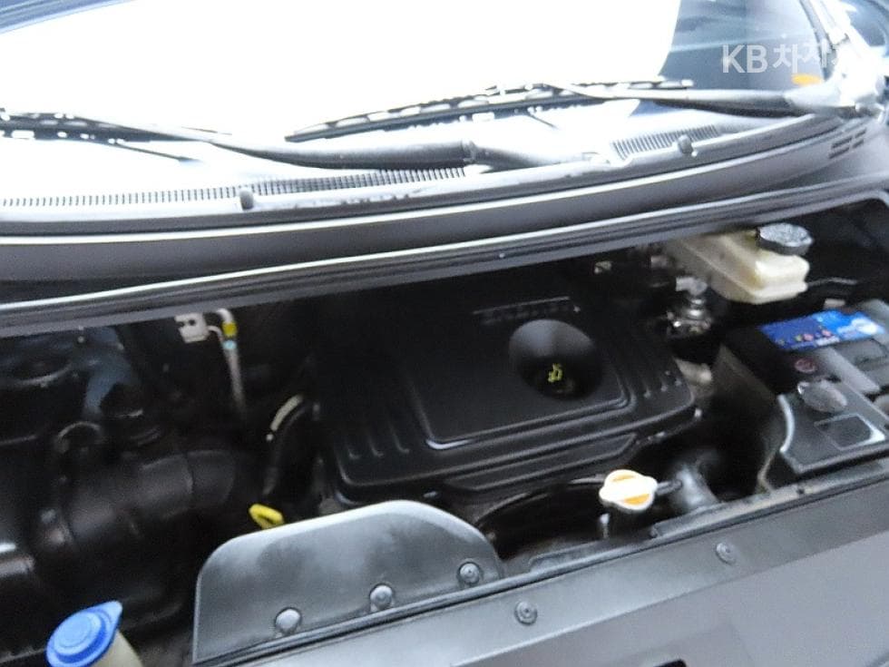 Hyundai Grand Starex5-seater Van CVX Premium - 7