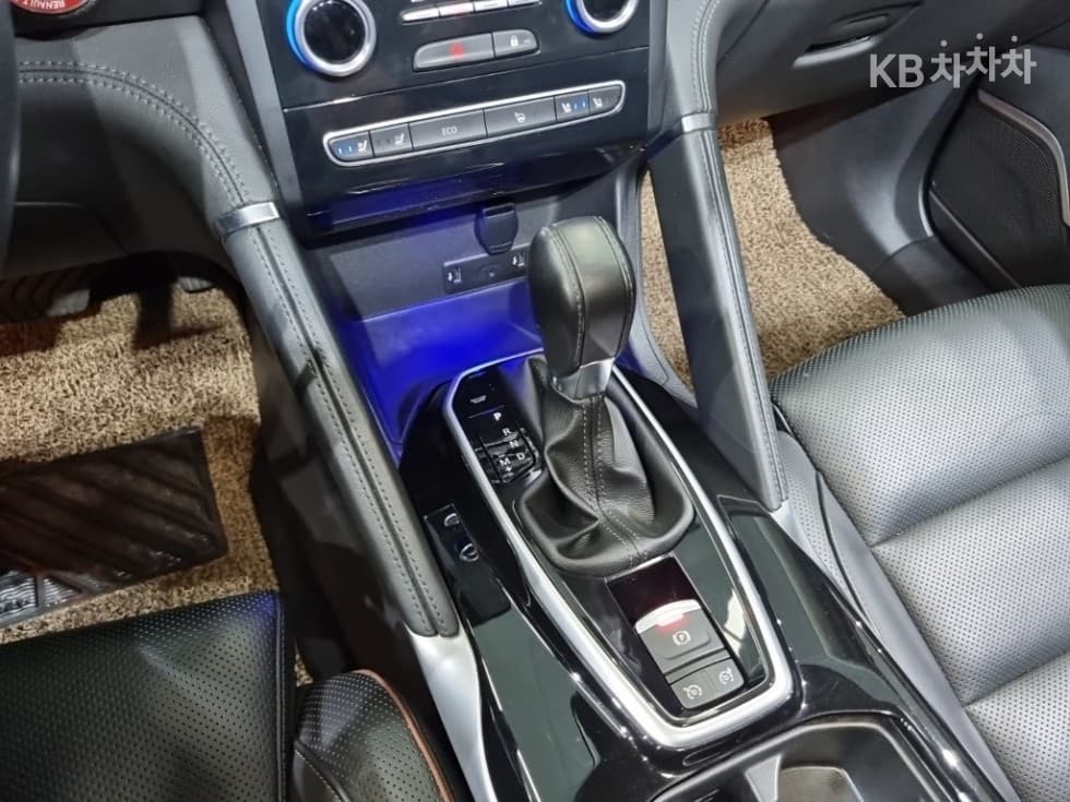 Рено Корея Нов QM62.0 LPe 2WD PREMIERE - 12