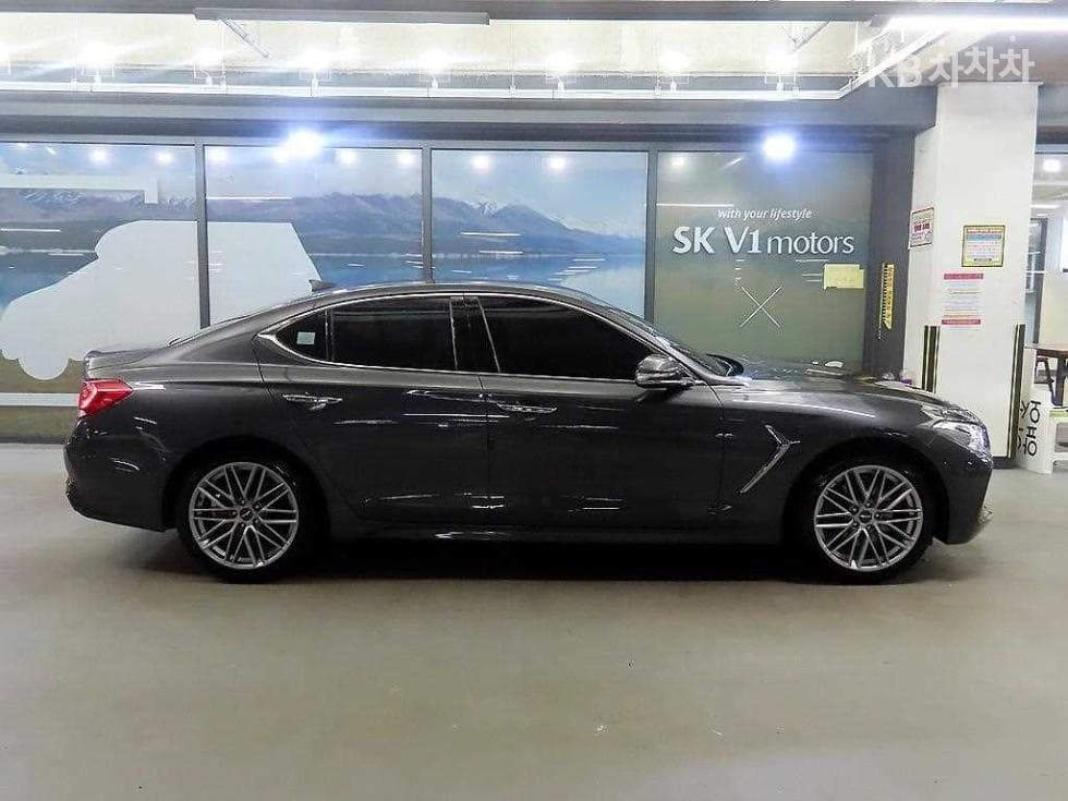 Genesis G702.0T AWD Elite - 3