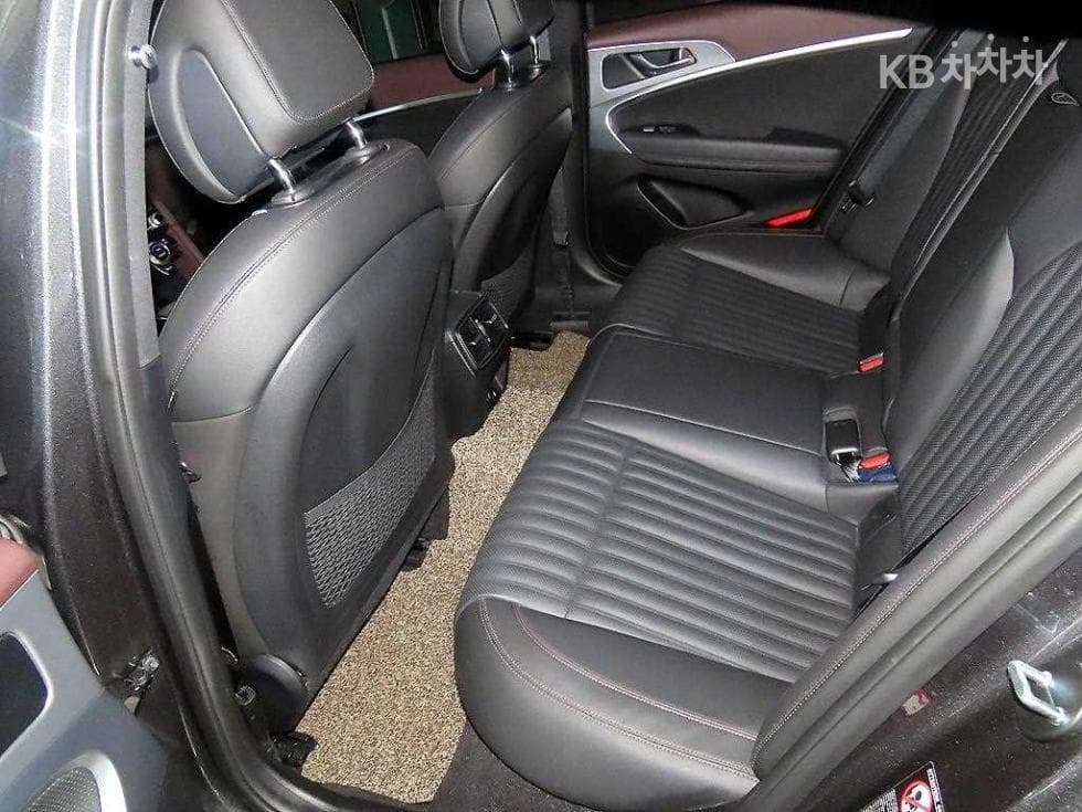Genesis G702.0T AWD Elite - 7