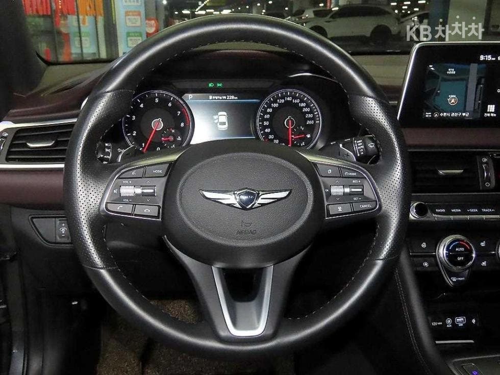 Genesis G702.0T AWD Elite - 8