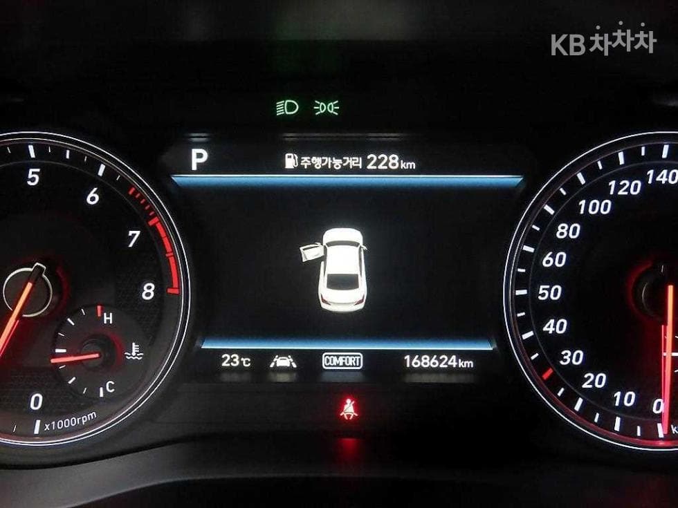 Genesis G702.0T AWD Elite - 9