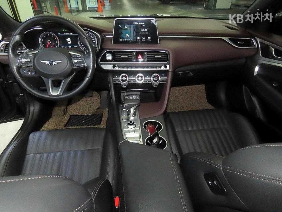 Genesis G702.0T AWD Elite - 10