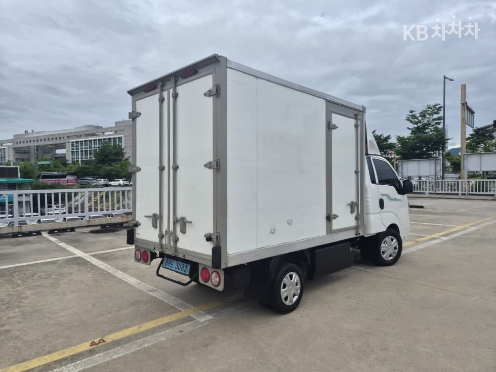 Kia The New (facelift) Bongo 3 (light truck) EVBox Truck 1 Ton Plus형 King Cab Extra Long Standard - 4