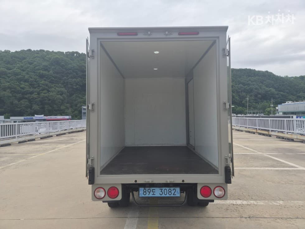 Kia The New (facelift) Bongo 3 (light truck) EVBox Truck 1 Ton Plus형 King Cab Extra Long Standard - 8