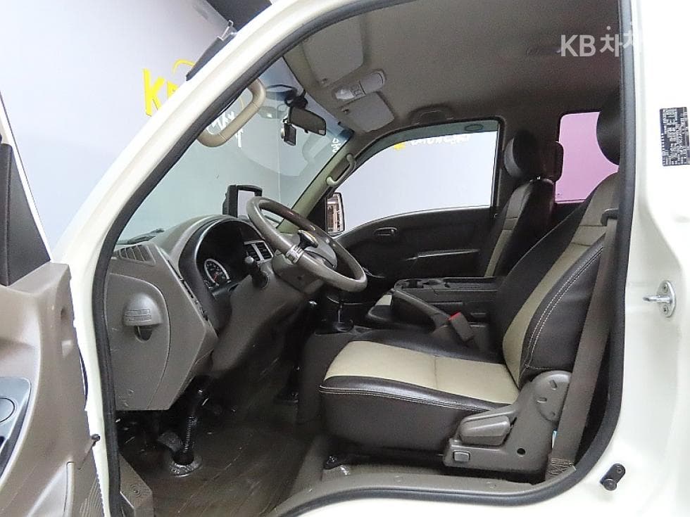 Хюндай Porter 2장축 Двойна Кабина CRDi Smart - 9