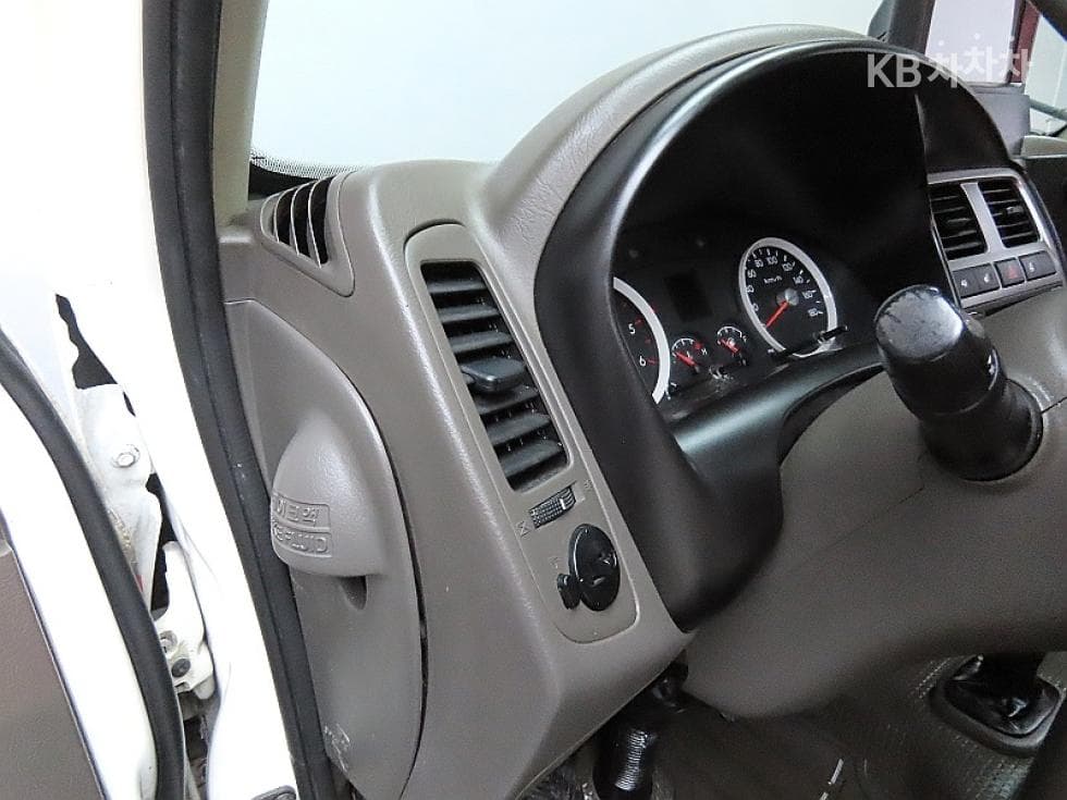 Хюндай Porter 2장축 Двойна Кабина CRDi Smart - 11