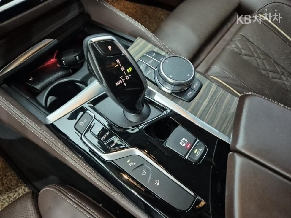 BMW Gran Turismo6 Series 640i xDrive Luxury - 7