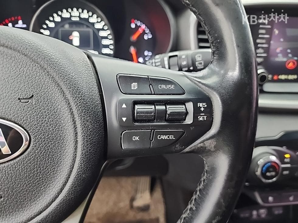 Киа All NewSorentoДизел 2.2 4x4 Noblesse Специал (специален признак/издание) - 17