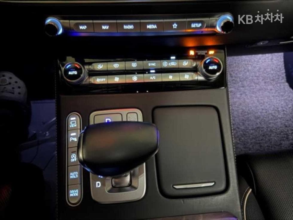 Дженезис G903.8 GDi AWD Премиум Люкс - 11