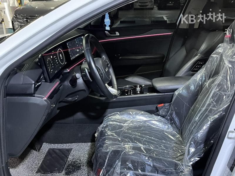 Kia The New (facelift) K5 3rd Gen2.0 Gasoline Prestige - 16