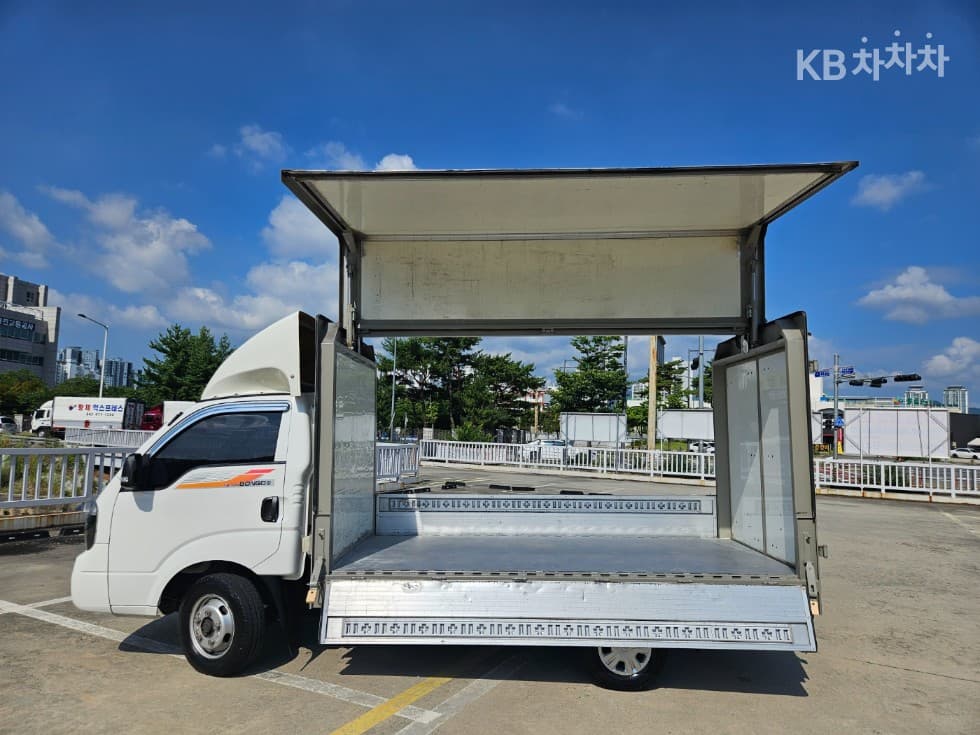 Kia Bongo 3 (light truck)1.2Ton Wing Body Extra Long 전동모터식 표준캡 Prestige - 3